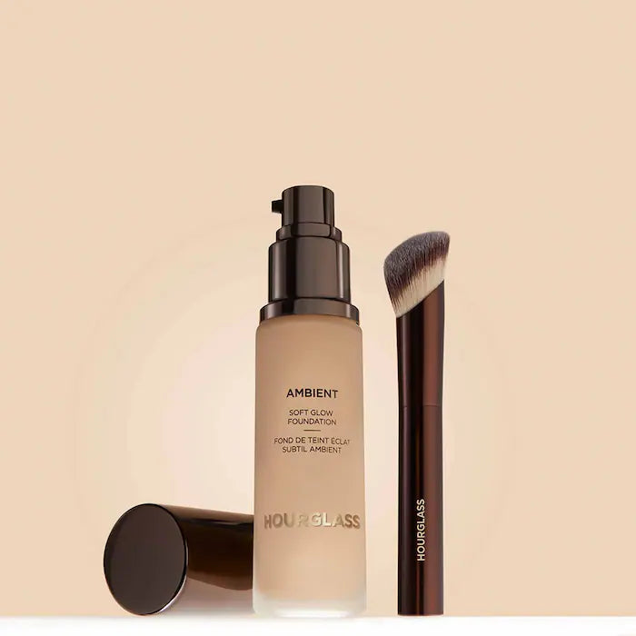 Brocha Base de Maquillaje - Hourglass