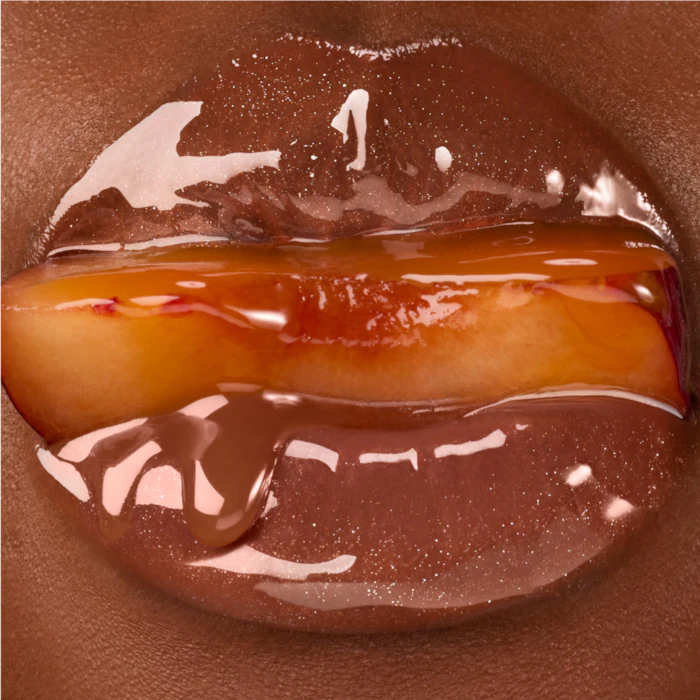 NUEVO Glazed Plum Hydrating Lip Oil - Gisou