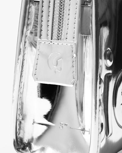 Cosmetiquero Chrome Beauty Bag- Glossier
