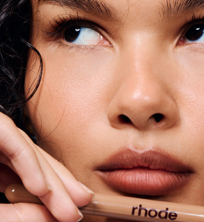 Peptide lip shape - Balance